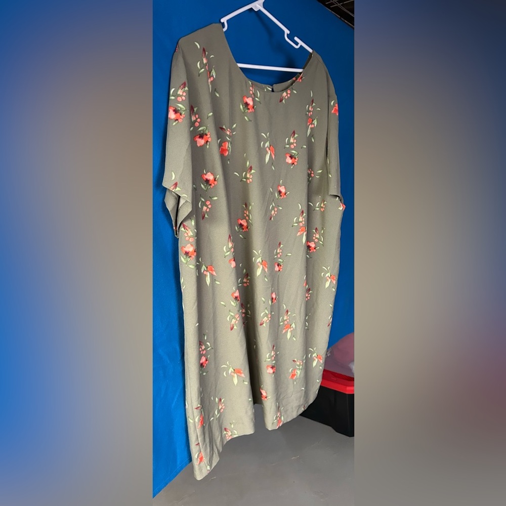 Plus size dress